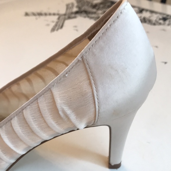 Beautiful Alfani Wedding Shoes - Picture 3 of 13